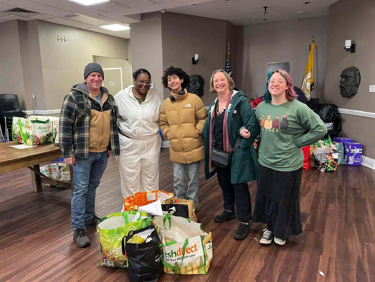 Donation volunteers